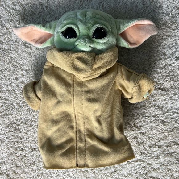 Build a Bear Baby Yoda Plush - Picture 1 of 4